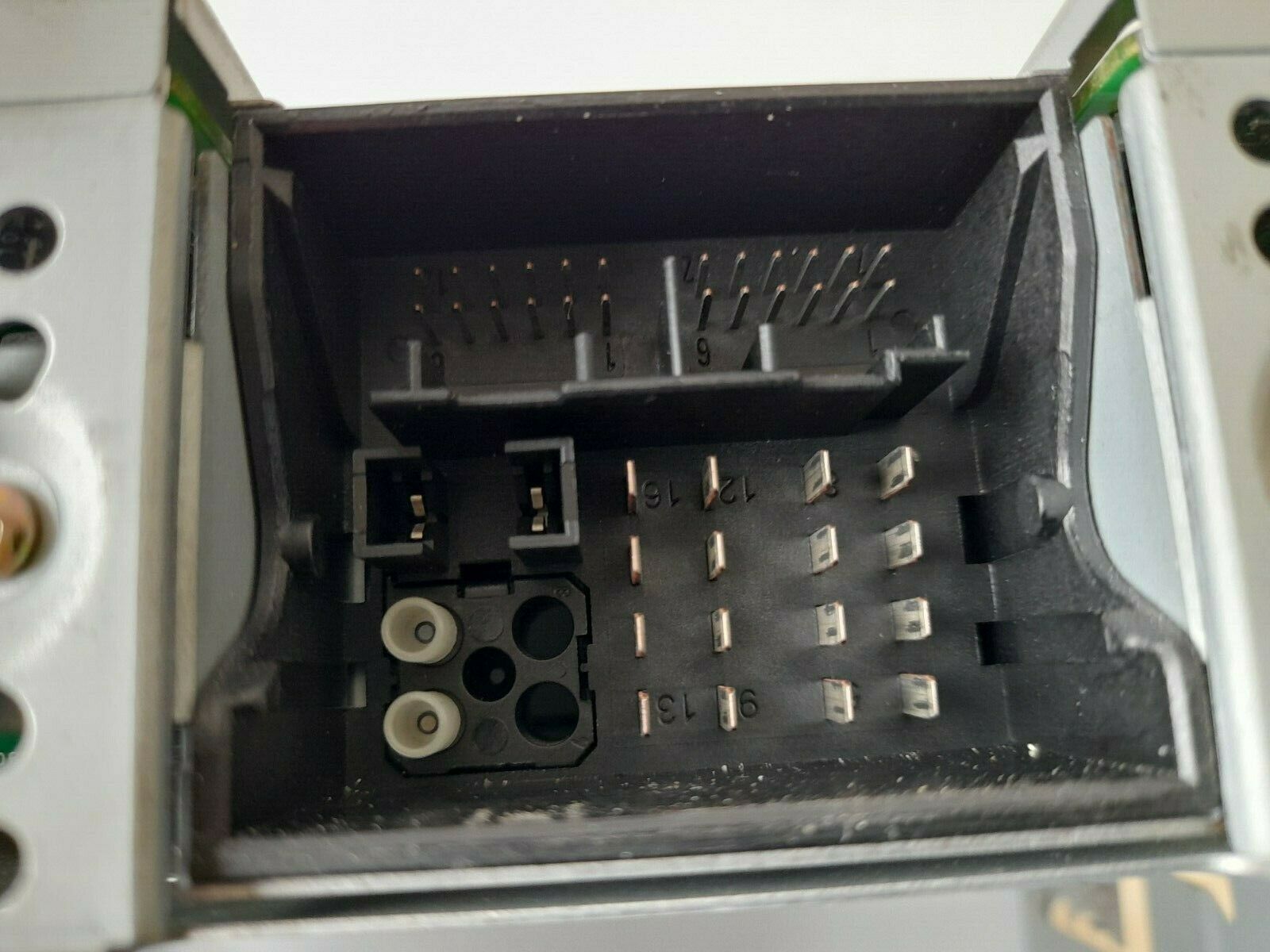 SAAB 93 9-3 Stereo Head Unit Control Module 12755539 (7877)