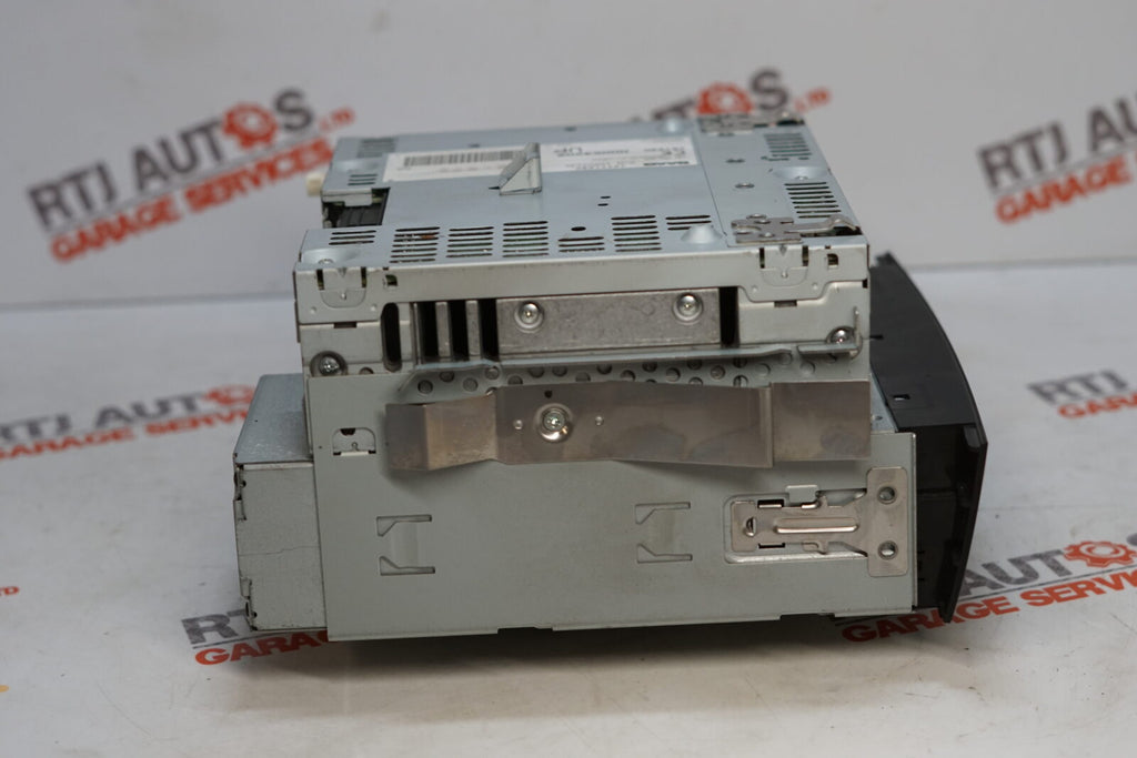 Saab 93 9-3 Amplifier 12771230 and 6 CD Changer 12758277