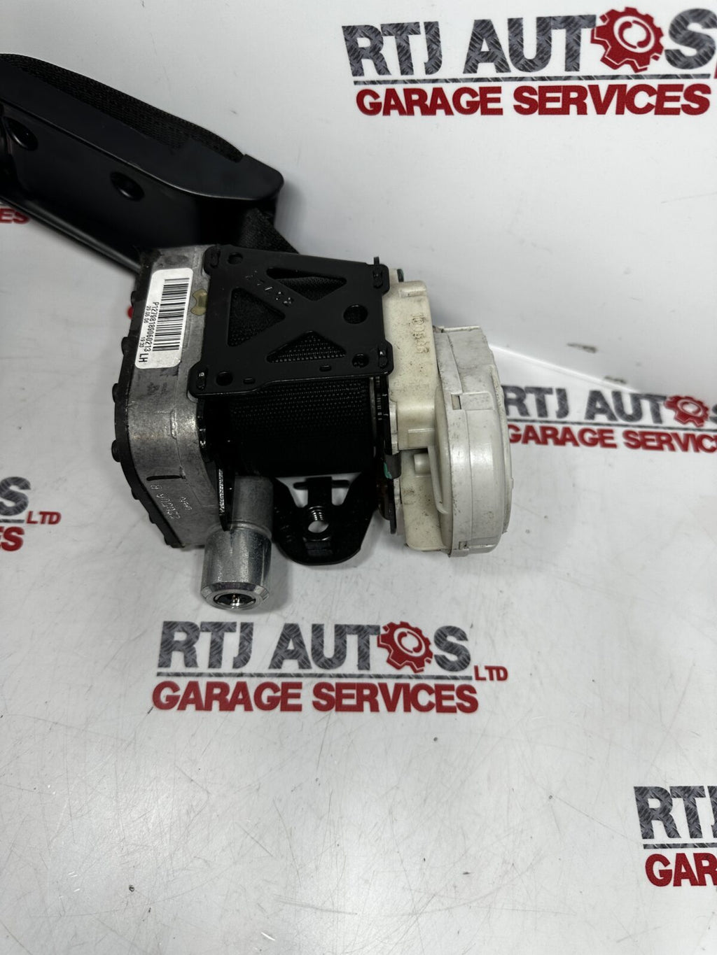 Saab 93 9-3 (04-12) Passenger Front Left Seat Belt Convertible Electric Seats...