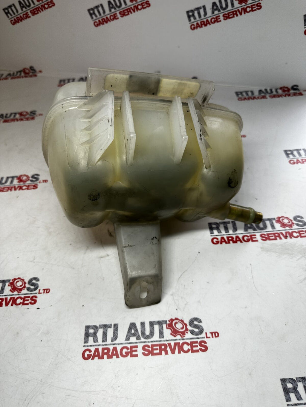 Saab 93 9-3 Water Coolant Expansion Header Tank 2.0 90448877