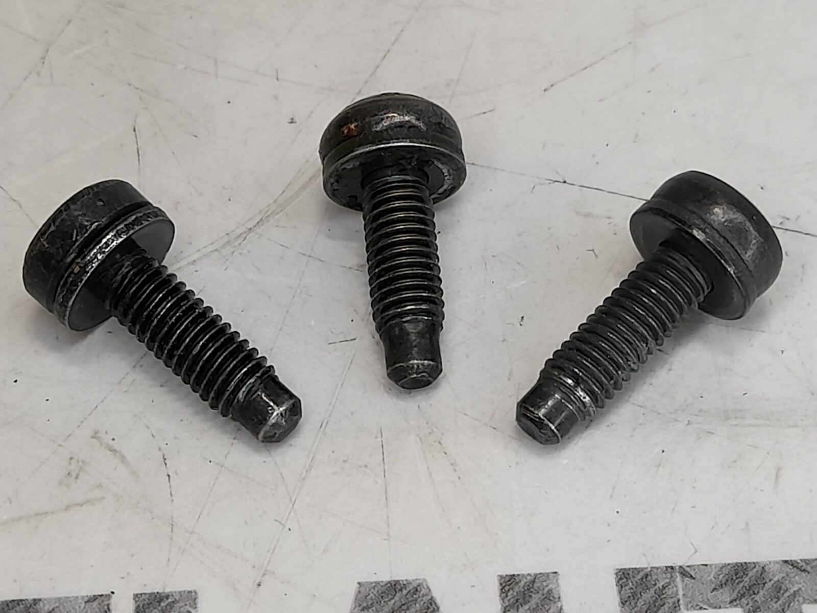 Saab 93 9-3 2003-2011 B207 Engine Cover Screw ( X3 )
