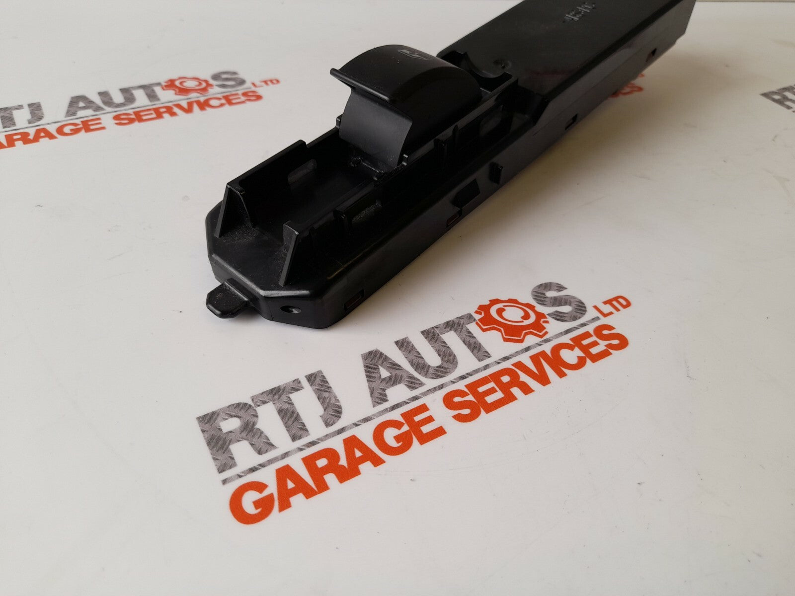 Saab 93 9-3 Offside Driver Rear Window Switch (No Anti Pinch) 12800451 (2003)