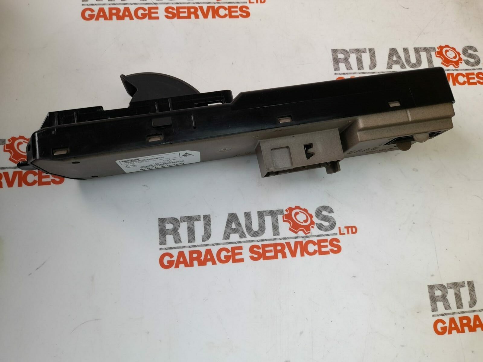 Saab 93 9-3 Nearside Rear Window Switch (No Anti Pinch) 12771993 (From 2007)