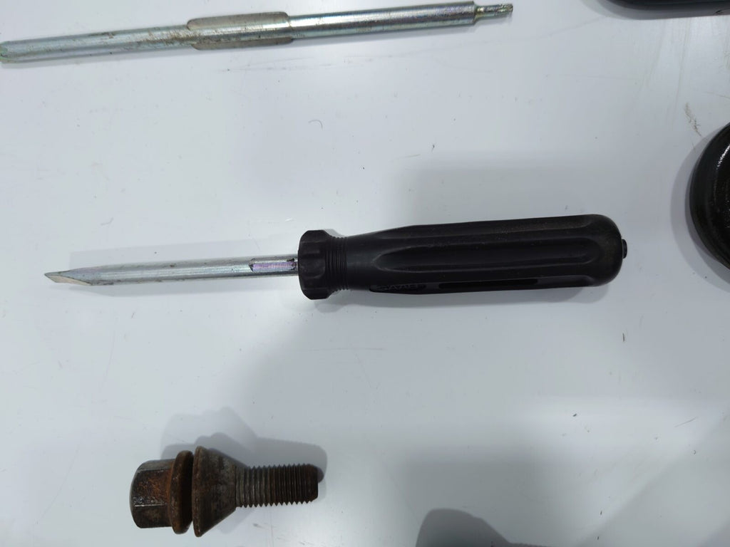 Saab 9-3 93 Saloon Complete Spare Wheel Toolkit 03 - 10