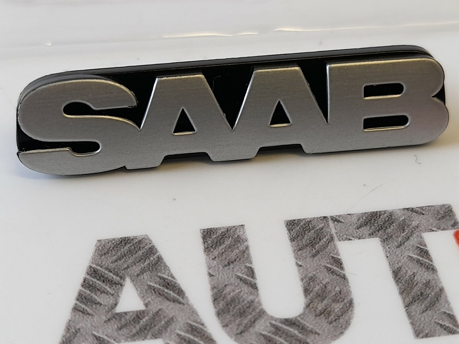 Saab 9-3 9-5 Grill Emblem 4830071 New Genuine 98-12