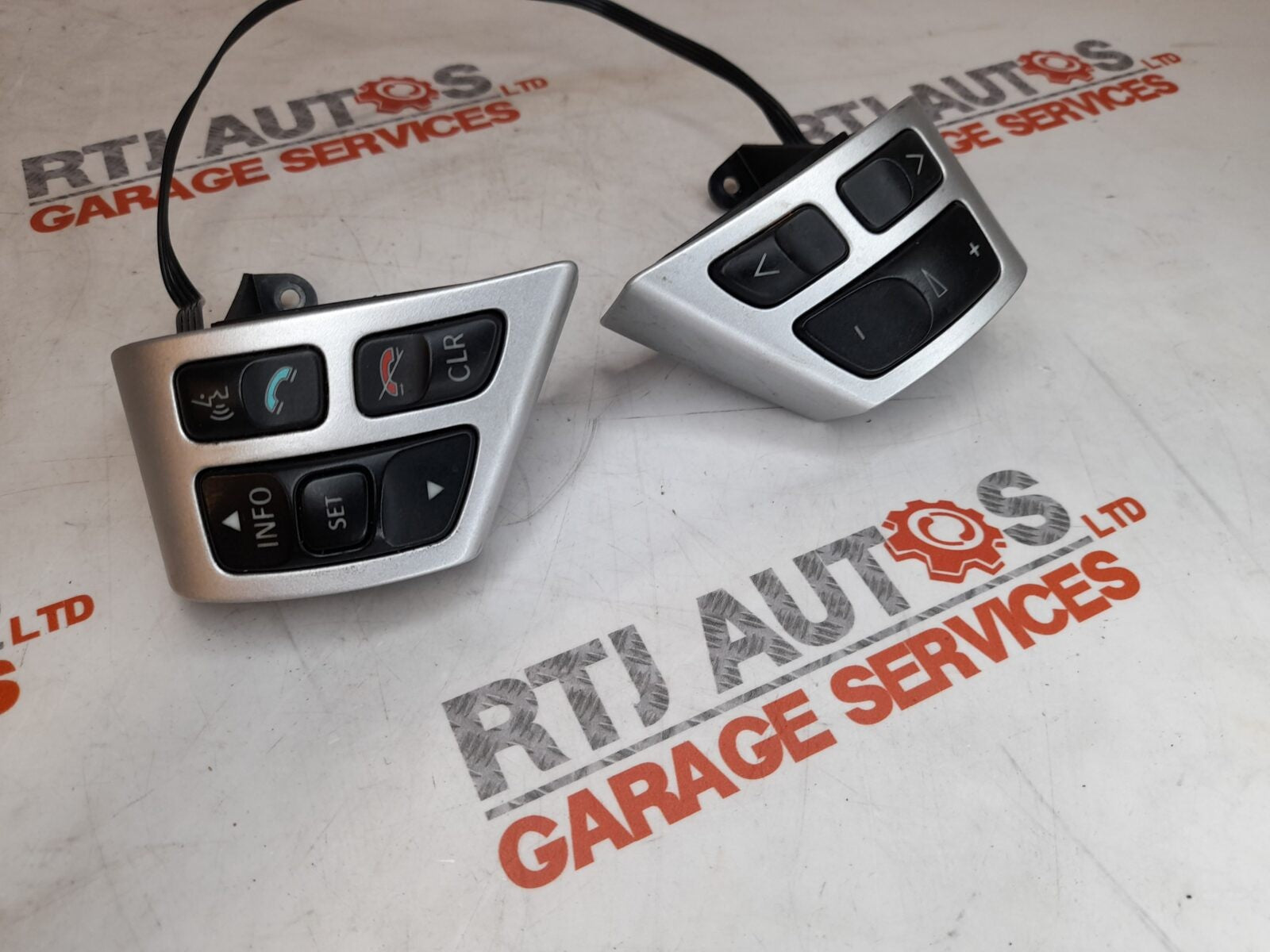 SAAB 93 9-3 2007 - 2011 Steering Wheel Switches Chrome 12764171