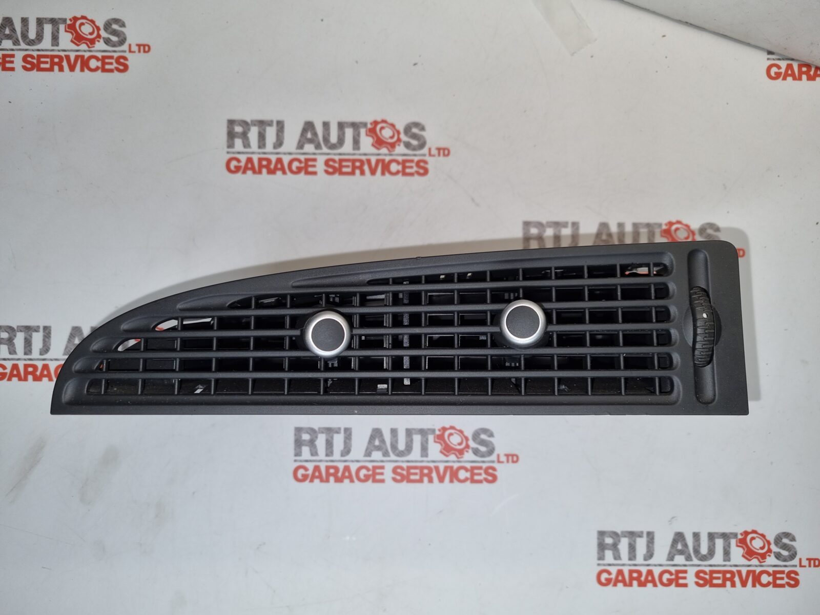 SAAB 93 9-3 CENTRE DASHBOARD AIR VENT OUTLET 12765310 2007 - 2011 RHD