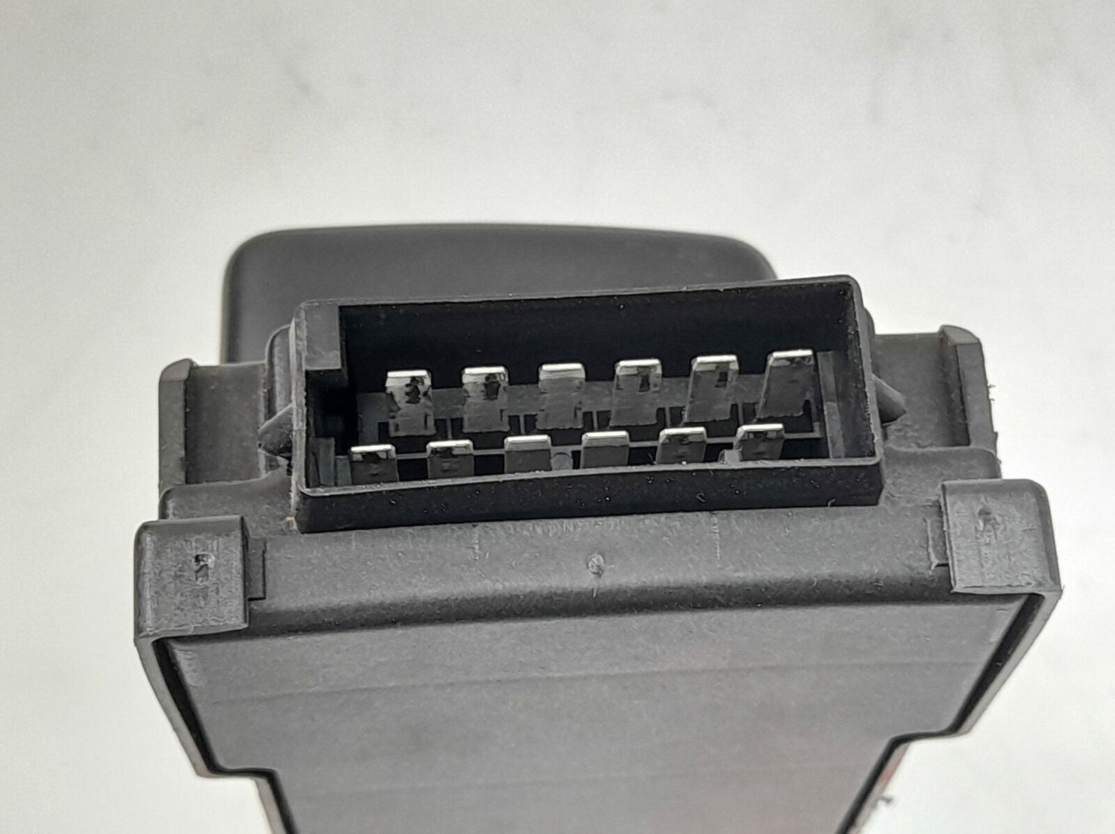 Saab 93 9-3 From 2004 Electric Adjustable Seat Switch 13104874