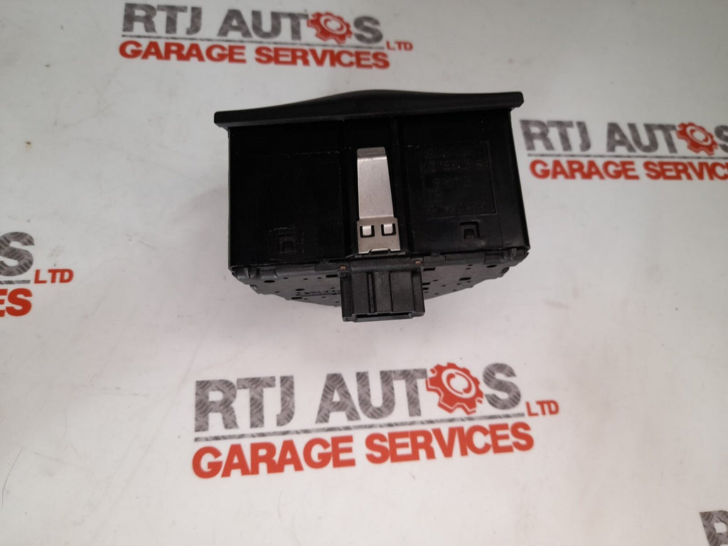 SAAB 93 9-3 (03-07) 4D 5D CV Headlight Switch Front Fog Light 12786135