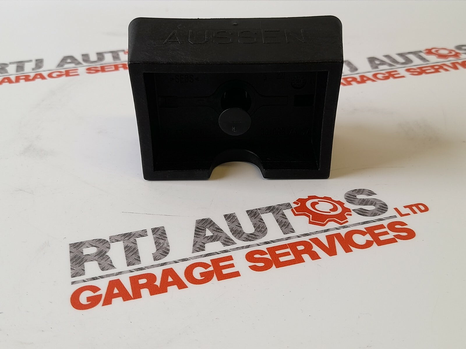 Genuine Saab 93 9-3 2003 - 2012 Jacking Support Block 24435780 12794590 12842964