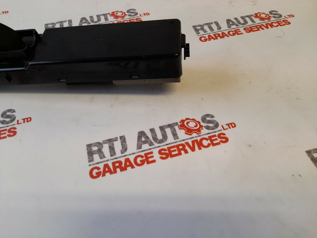 Saab 93 9-3 4D 5D Nearside Rear Window Switch Pack w/Finger Protection 12805699