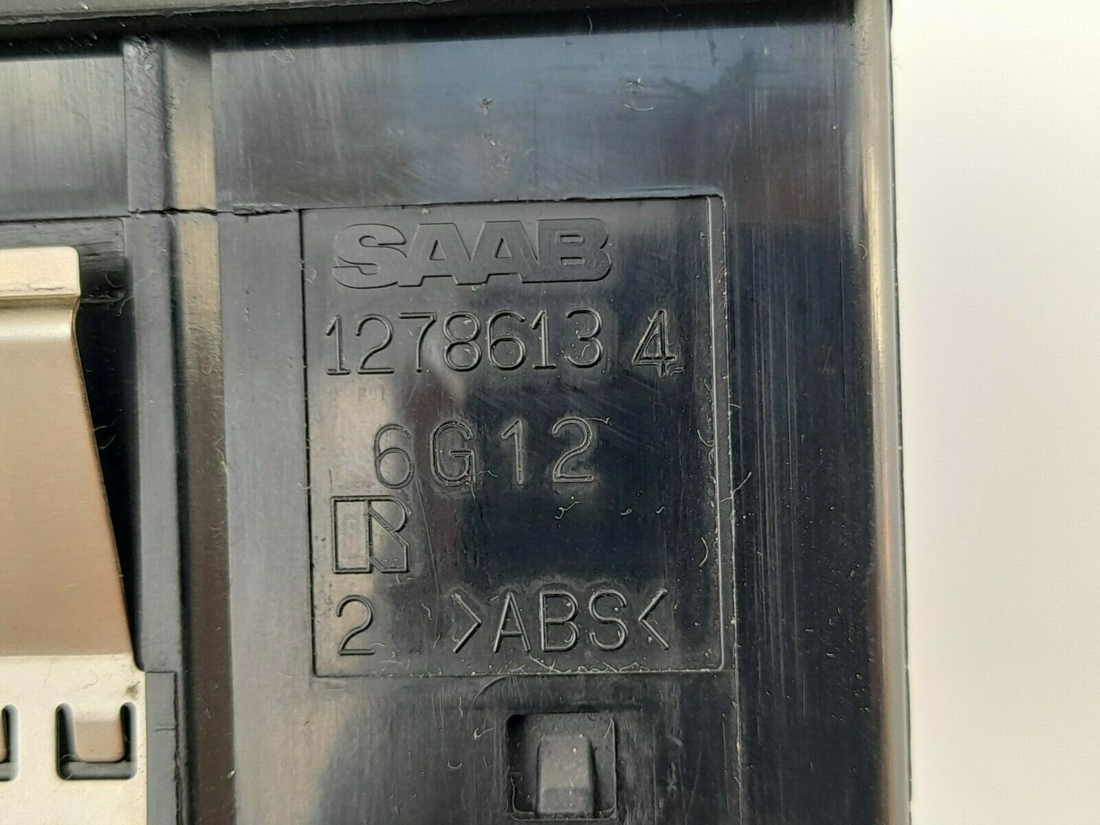 SAAB 93 9-3 (03-07) 4D 5D CV Headlight Switch 12786134
