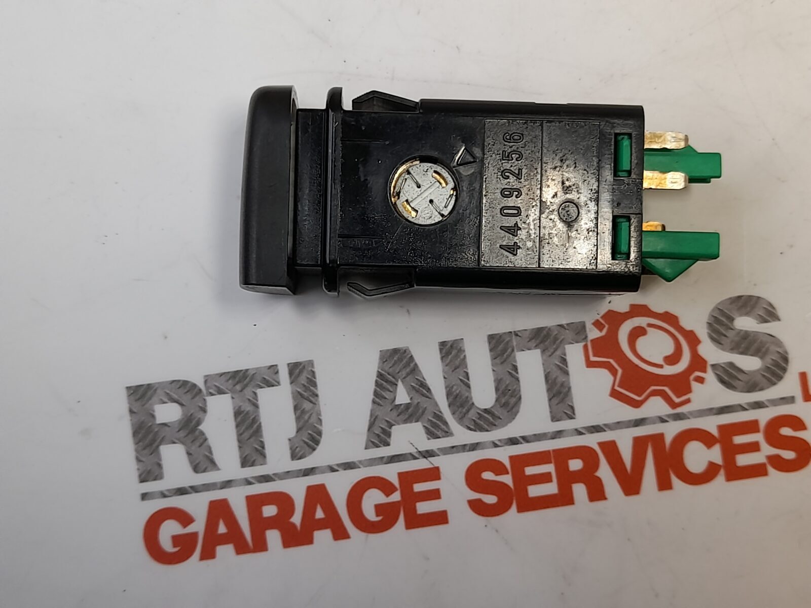 Saab 900 (1994-1998) 9-3 (1998-2003) Heated Seat Switch 4409256