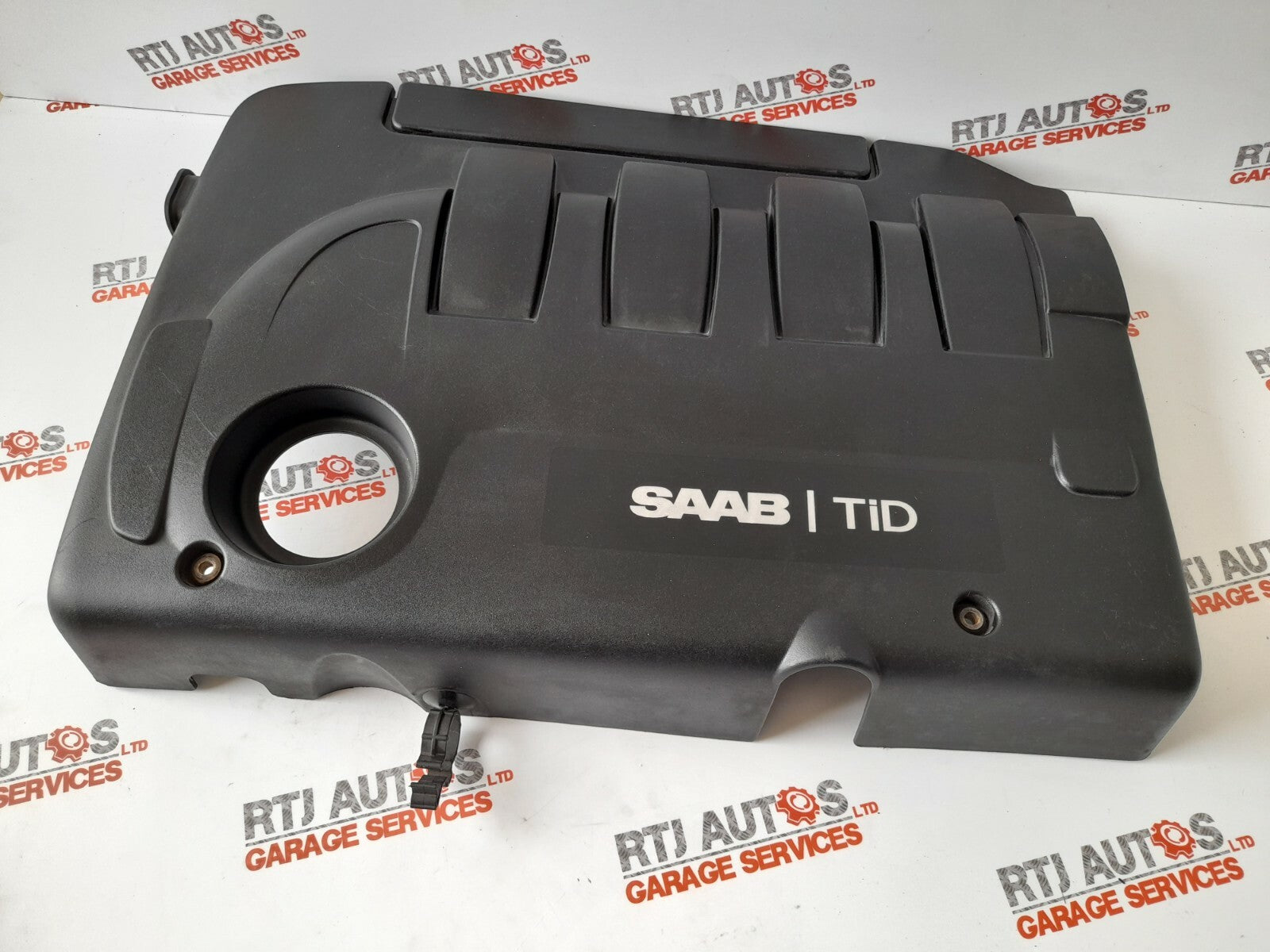 SAAB 9-3 93 2005 - 2010 1.9DT Z19DT 120BHP 8V Engine Cover 55555630 55560232