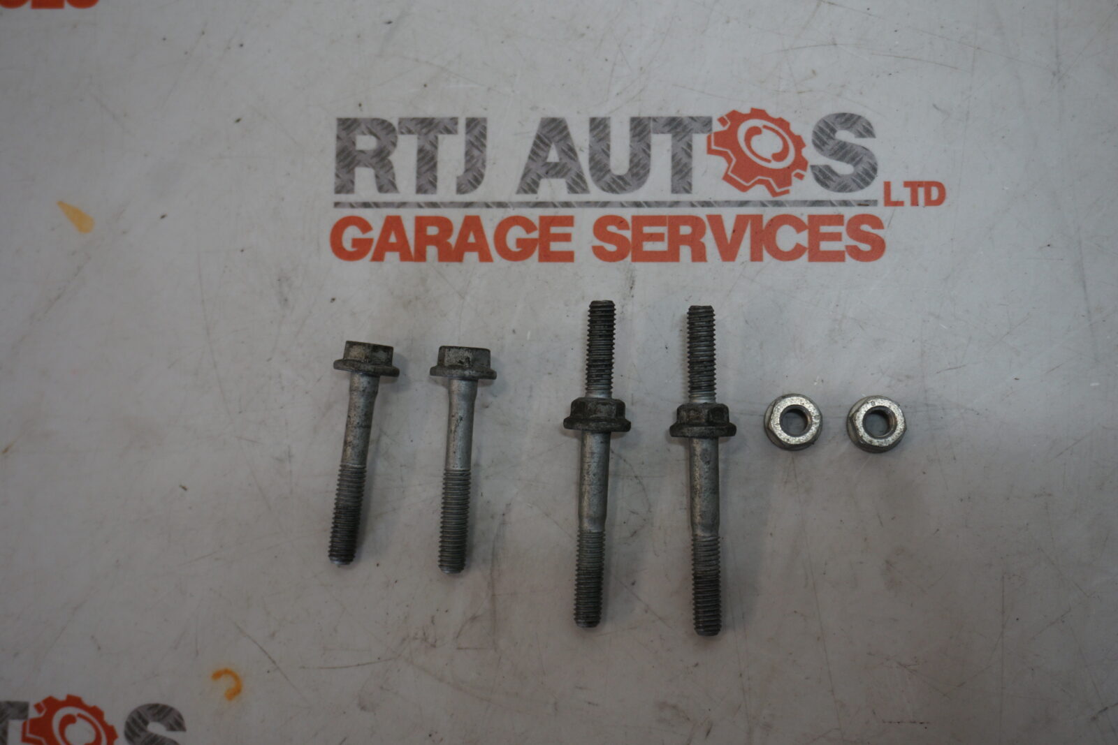 Saab 93 9-3 2003-2011 1.8t -2.0t ECU Screw Set