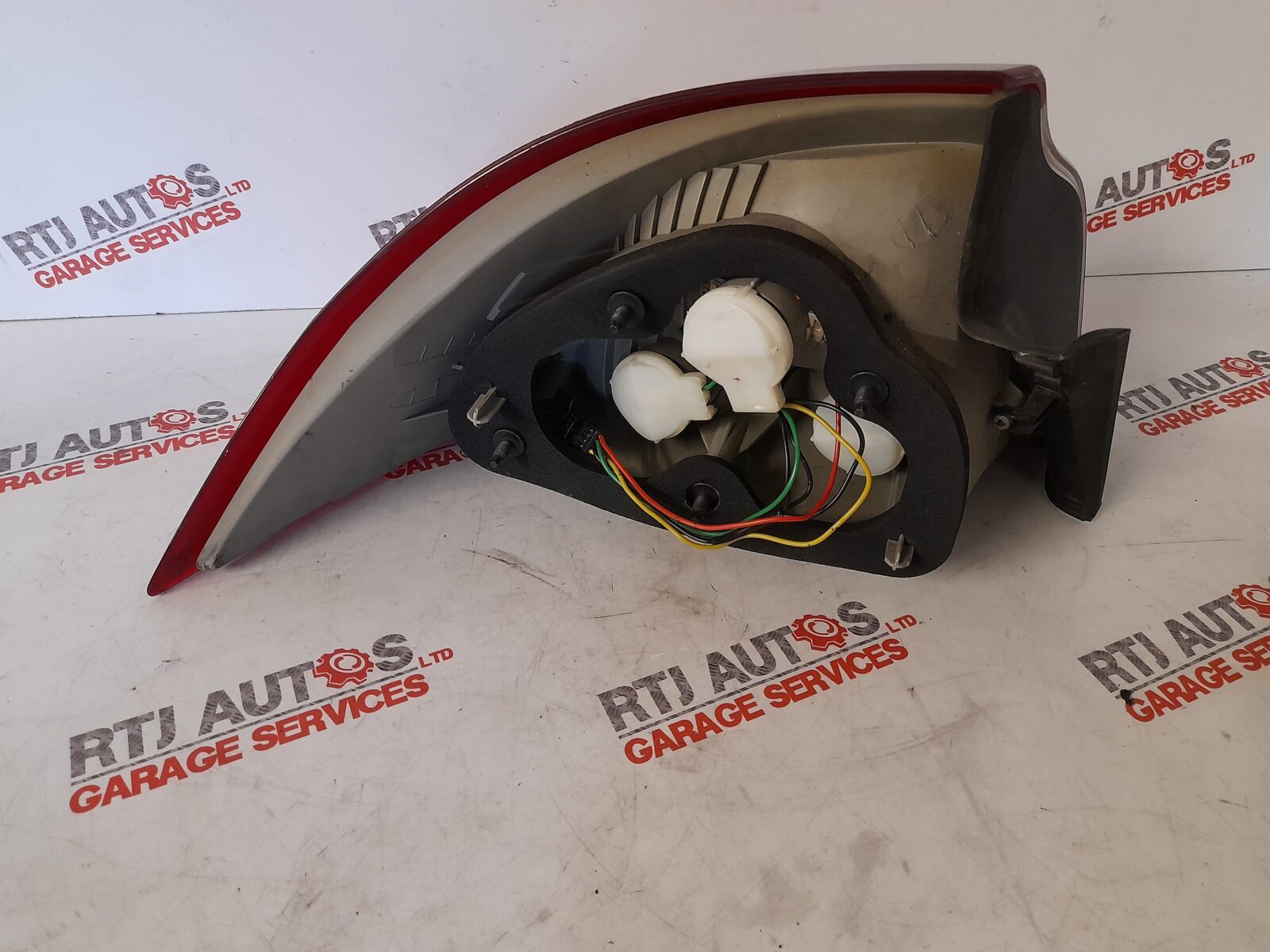 SAAB 9-3 2003-2007 Convertible Rear O/S Right Driver Side Light Unit 12830938