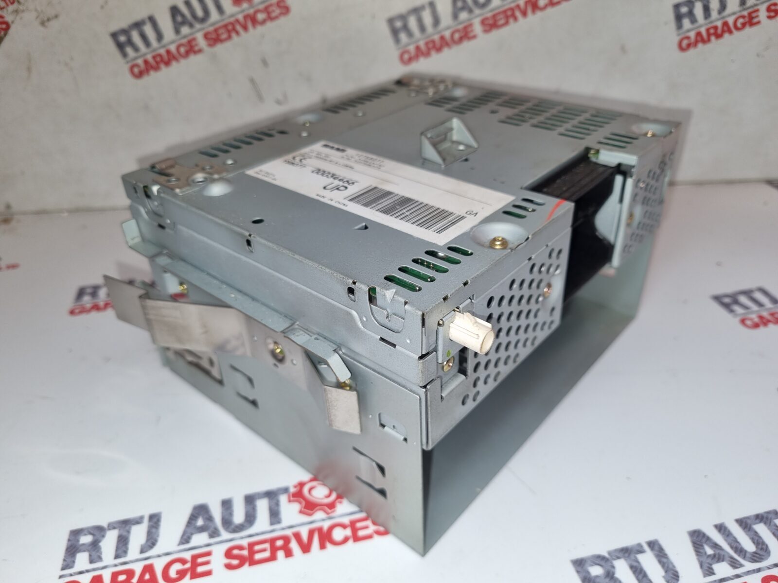 SAAB 93 9-3 EHU Stereo Head Unit Control Module 12758077