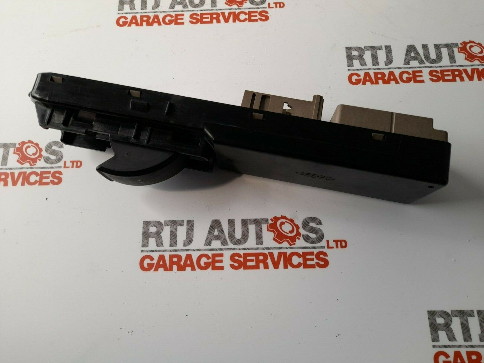 Saab 93 9-3 Nearside Rear Window Switch (No Anti Pinch) 12805695 (2005)