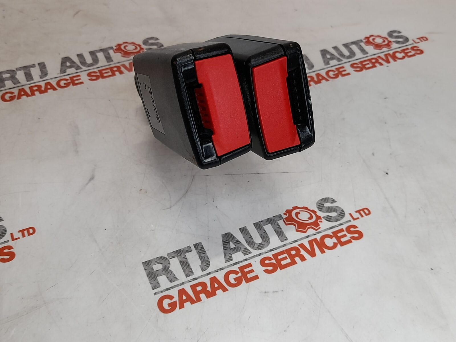 Saab 93 9-3 From 2003 O/S and Centre Rear Seats Safety Belt Buckles 12794564