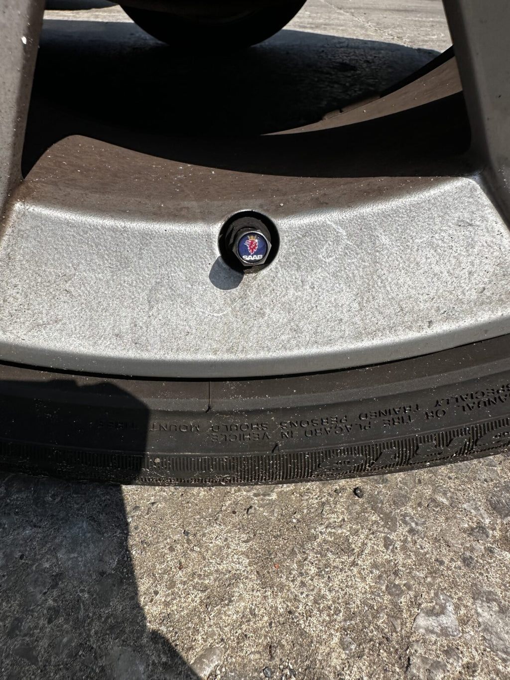 Saab 93 95 9-3 9-5 Badged Steel Dust Caps (Set of 4)