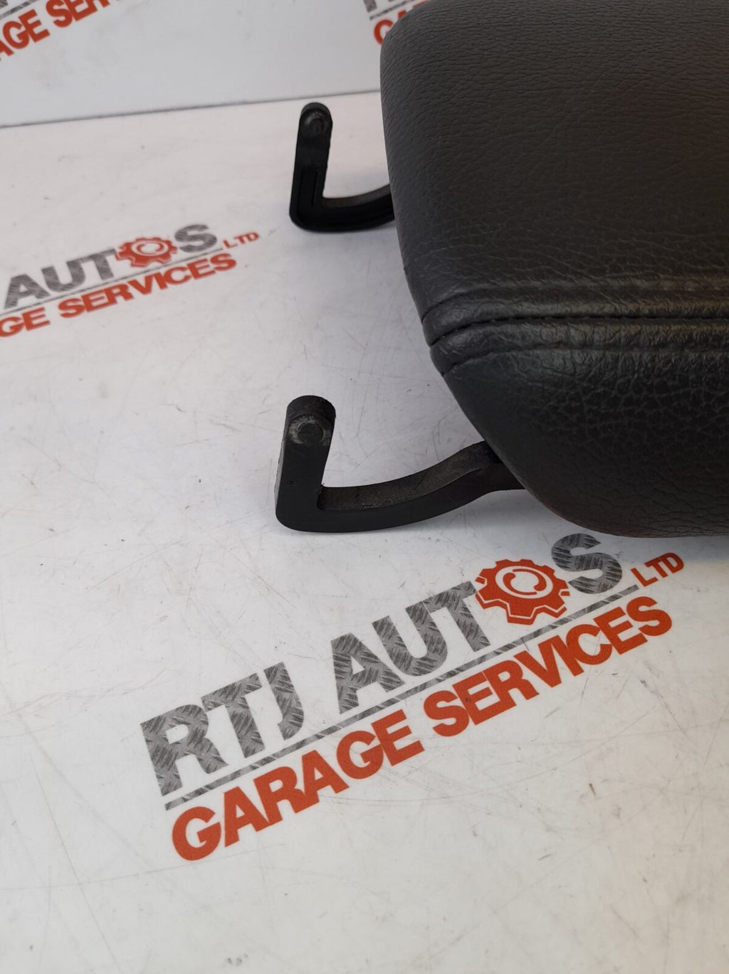 Saab 9-3 From 2008 Adjustable Centre Console Arm Rest Obsidian Black B05 1276...