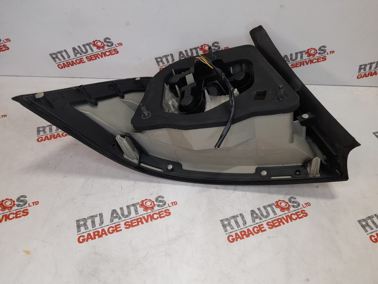 Saab 93 9-3 From 2008 4D Saloon Driver O/S Rear Outer Tail Light 12775609
