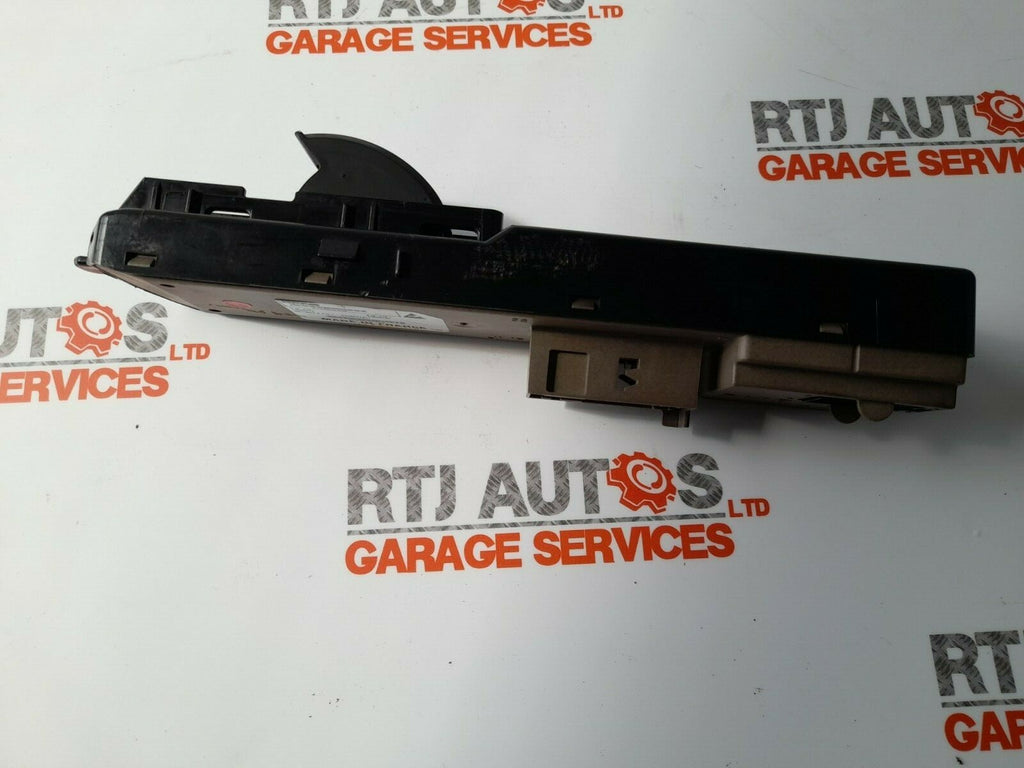 Saab 93 9-3 Passenger Nearside Front Switch Pack w/o Finger Protection 12805694