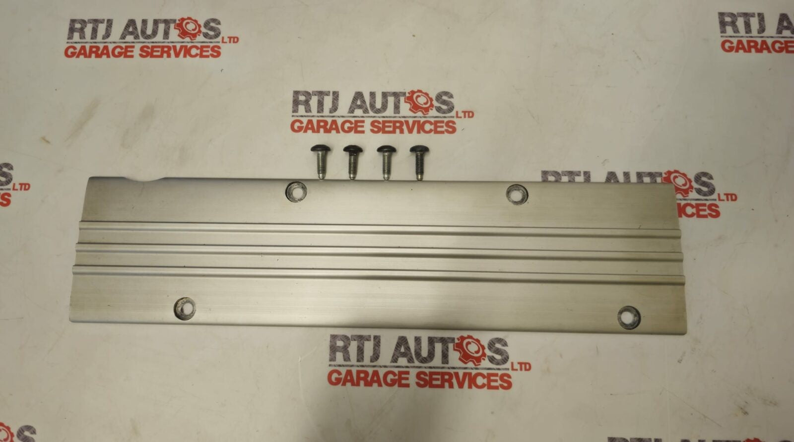 Saab 9-3 Coil Pack Cover Plate & Screws B207 1.8t - 2.0t  ( X4 )