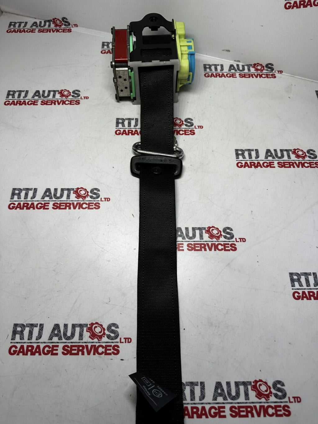Saab 93 9-3 (03-12) Right Rear Seatbelt 4D 5D CV 12776487