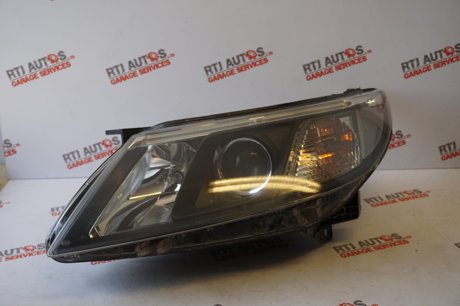 SAAB 9-3 93 2008-2012 Facelift Genuine N/S Left Halogen Headlight 12770139