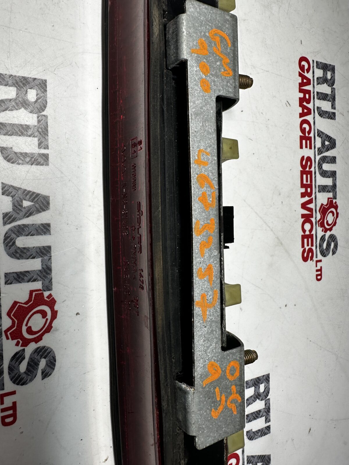 Saab 900 (94-98) 9-3 (98-03) Rear Level Brake Light 4673257