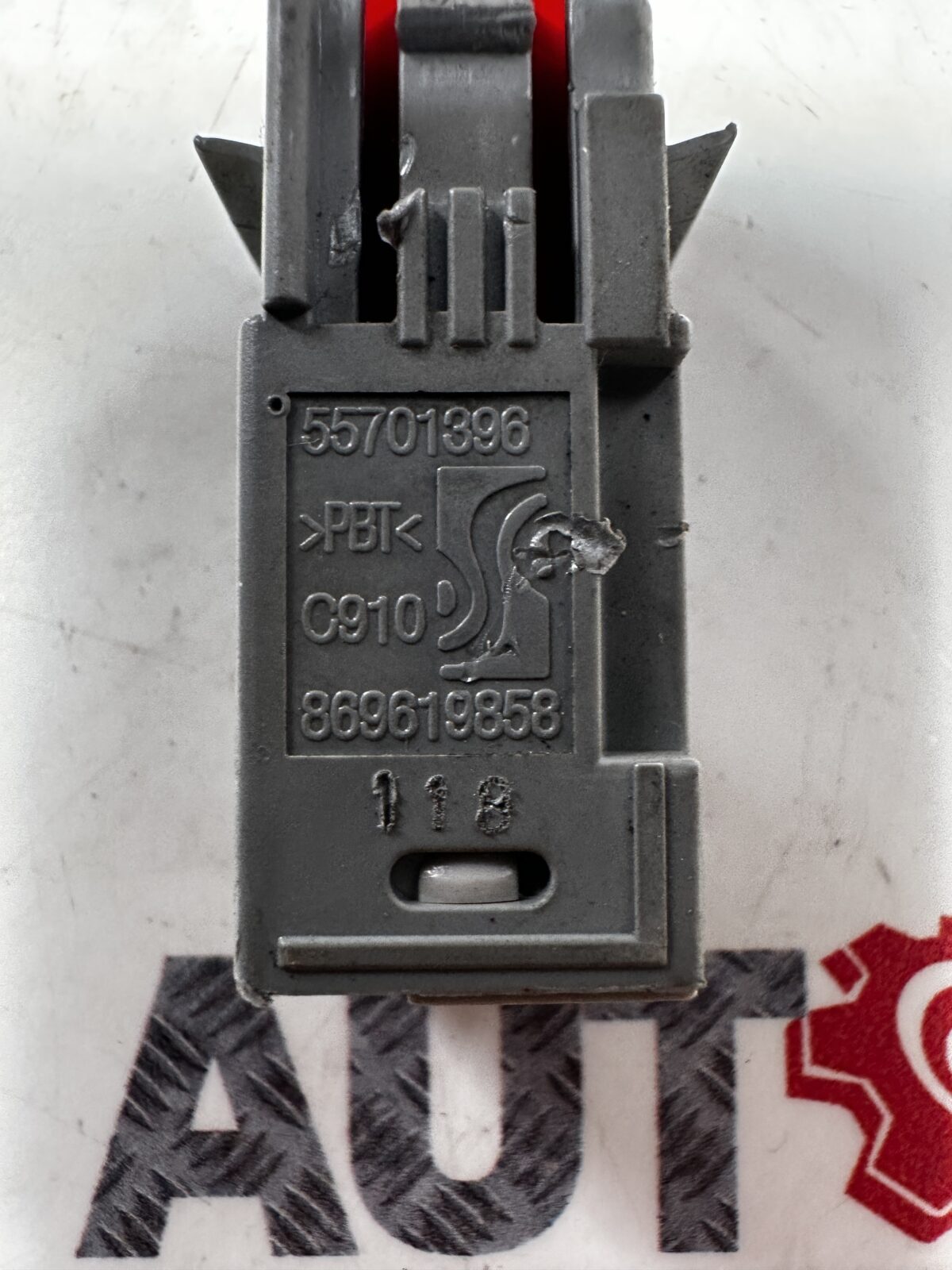 Saab 9-3 Brake Switch Stop Light 55701396 55701395 13178792
