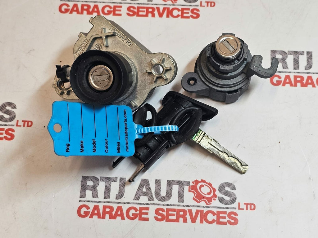 SAAB 93 9-3 (03-06) Tailgate Boot Lock with 2 Keys and Passenger Door and glo...