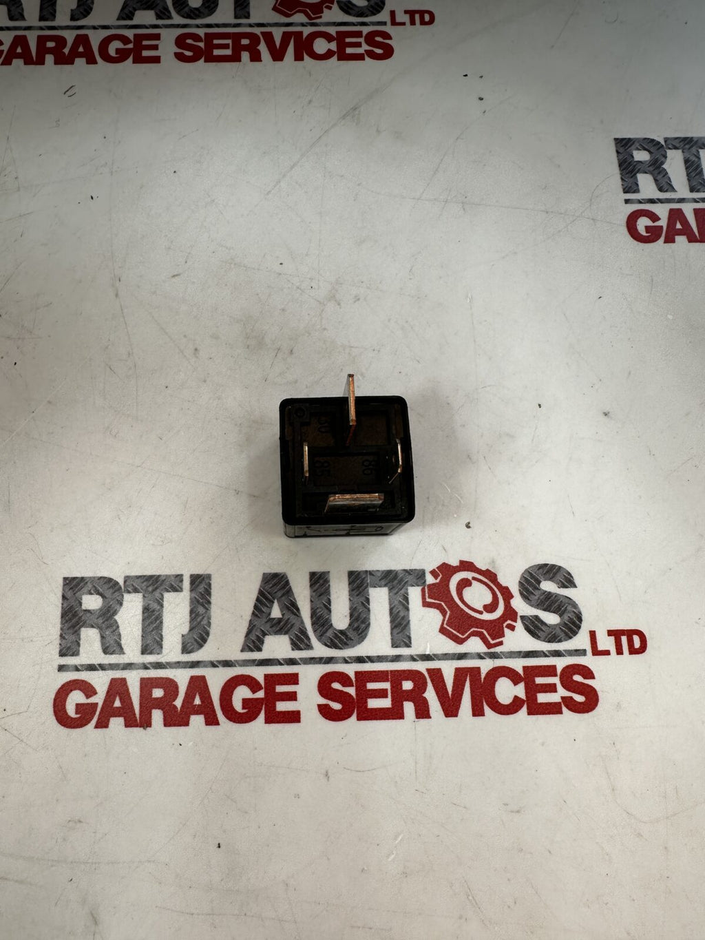 Volvo Relay 21255974 24V