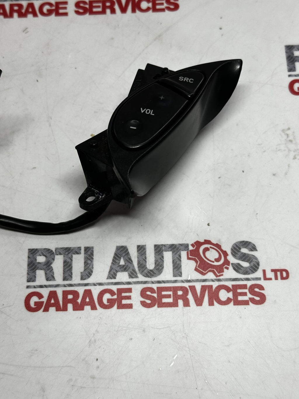 SAAB 900 (94-98) 93 (98-03) 95 (98-10) Steering Wheel Control Switches 4616025