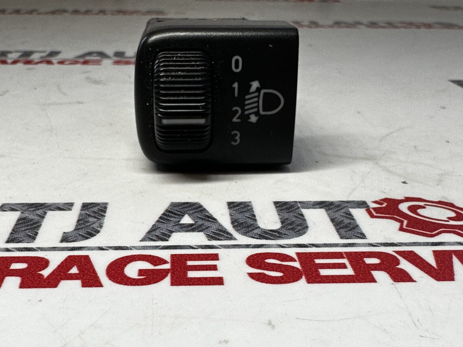SAAB 900 93 9-3 Headlamp Headlight Levelling Adjustment Switch 4736906 / 5471073
