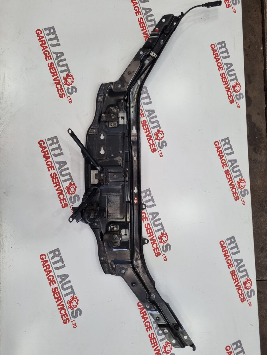 Saab 93 9-3 Front Bumper Slam Panel 2003 - 2006 32019397 12787536