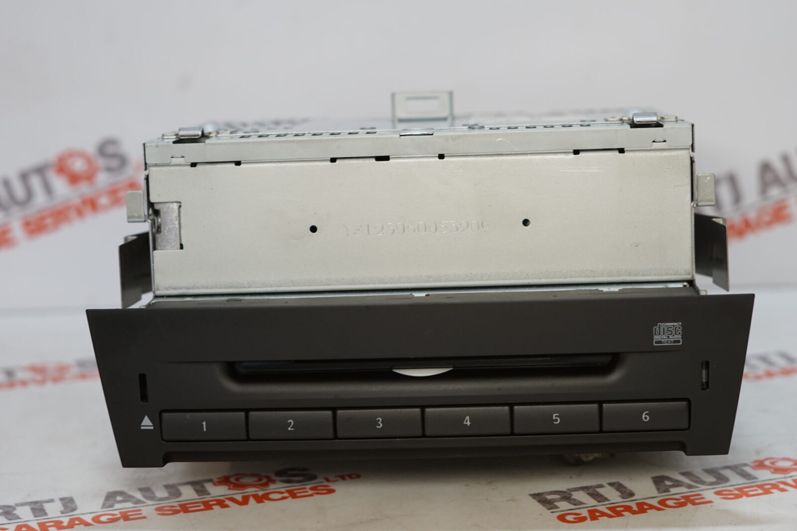 Saab 93 9-3 Amplifier 12771230 and 6 CD Changer 12758277