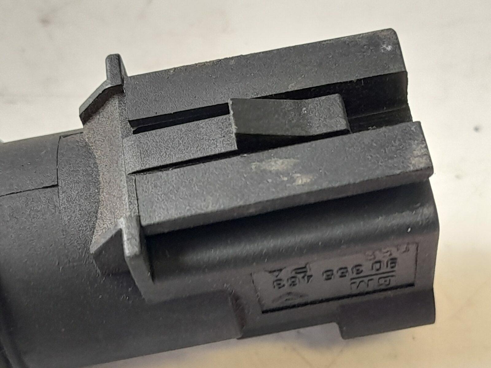 Saab 93 9-3 Anti Theft Bonnet Contact Switch From 2003 90355463