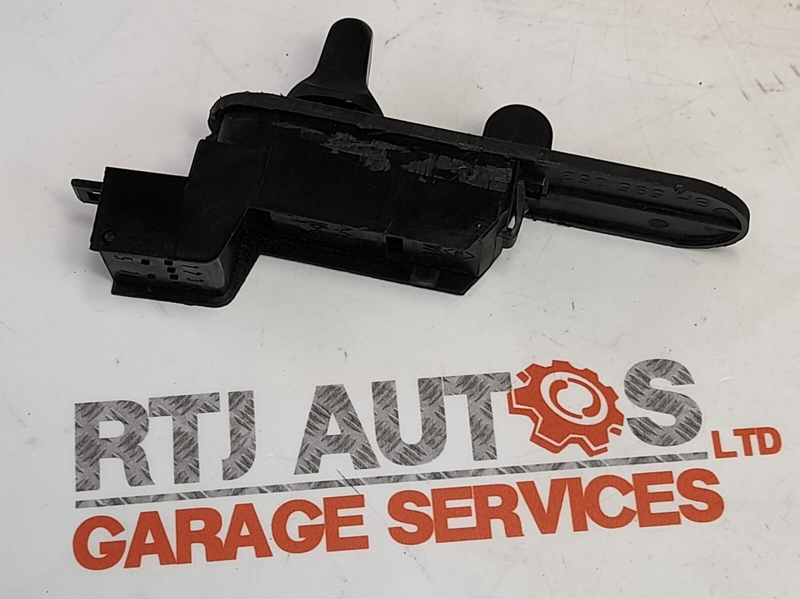 Saab 9000 1985-1998 Mirror Adjustment Switch 9505488