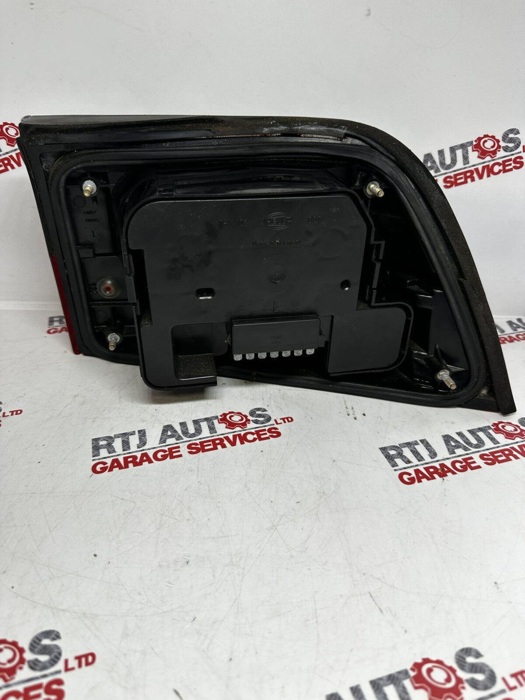 Saab 9000 CSE CS (92-98) Nearside Passenger Rear Tail Light