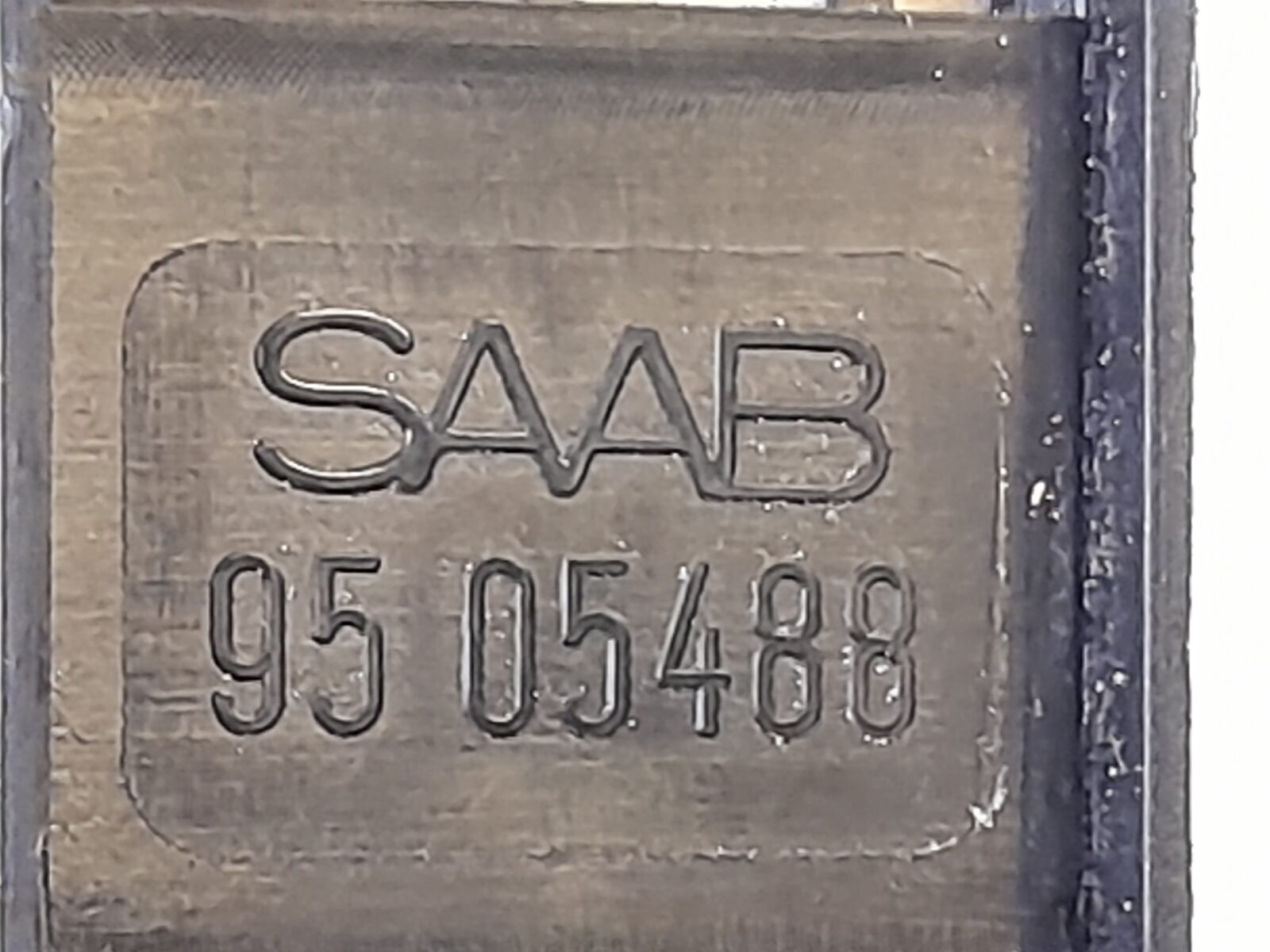 Saab 9000 1985-1998 Mirror Adjustment Switch 9505488