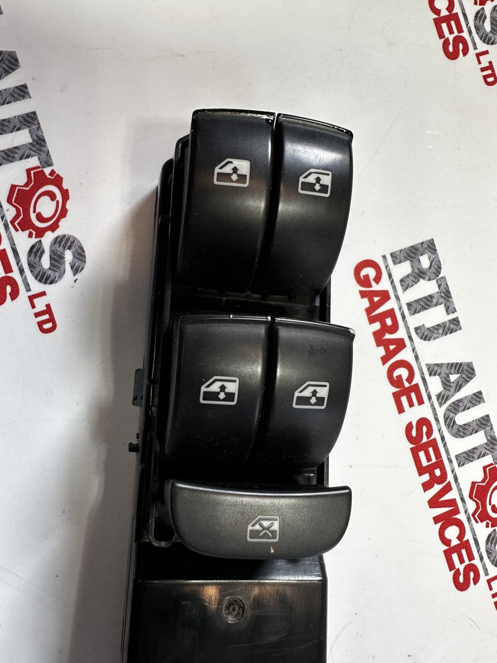 SAAB 9-3 93 Right Front Door Window Switch Pack 12803060