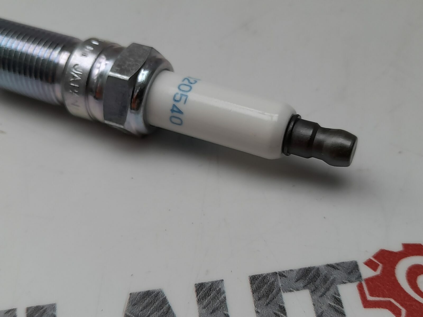 Genuine Saab 9-3 9-5 2.0L Petrol Turbo Spark Plugs (x4) 12620540