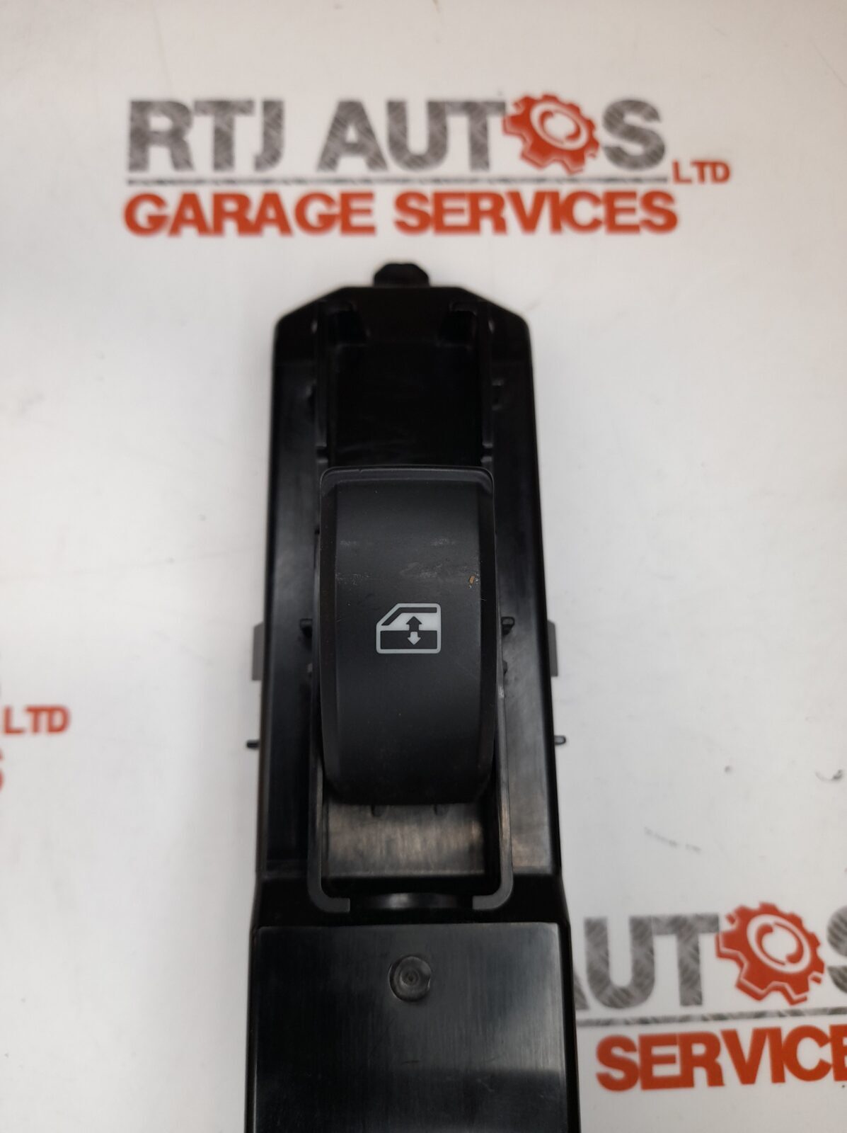 Saab 93 9-3 Nearside Rear Window Switch (No Anti Pinch) 12803062 (03 - 04)