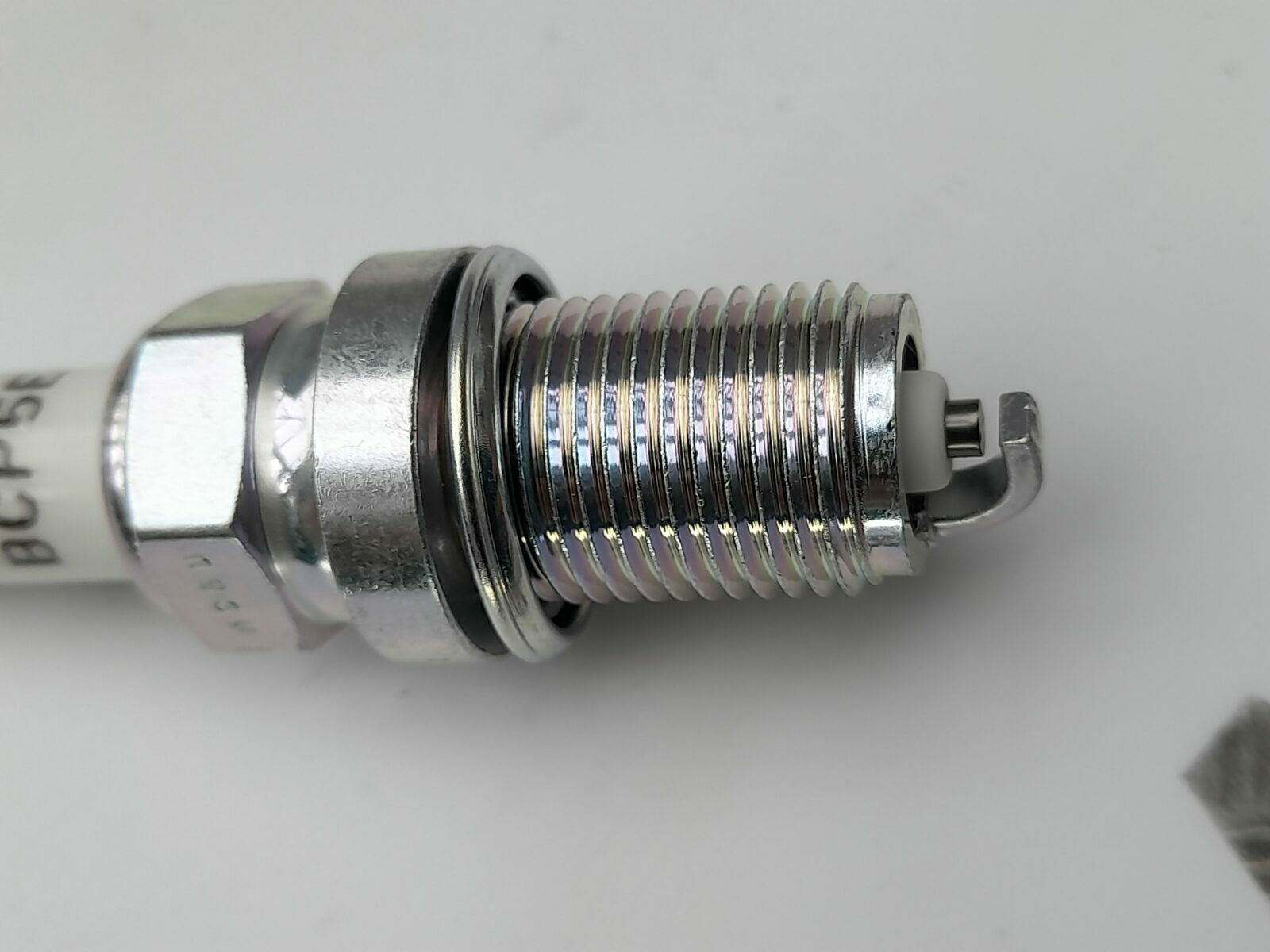 Genuine Saab 900 9000 2.0L Petrol Spark Plugs (x4) 9116385