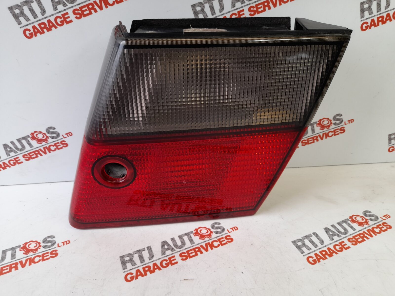 Saab 95 9-5 1998 - 2001 4D Driver O/S Rear Inner Tail Light 4561569