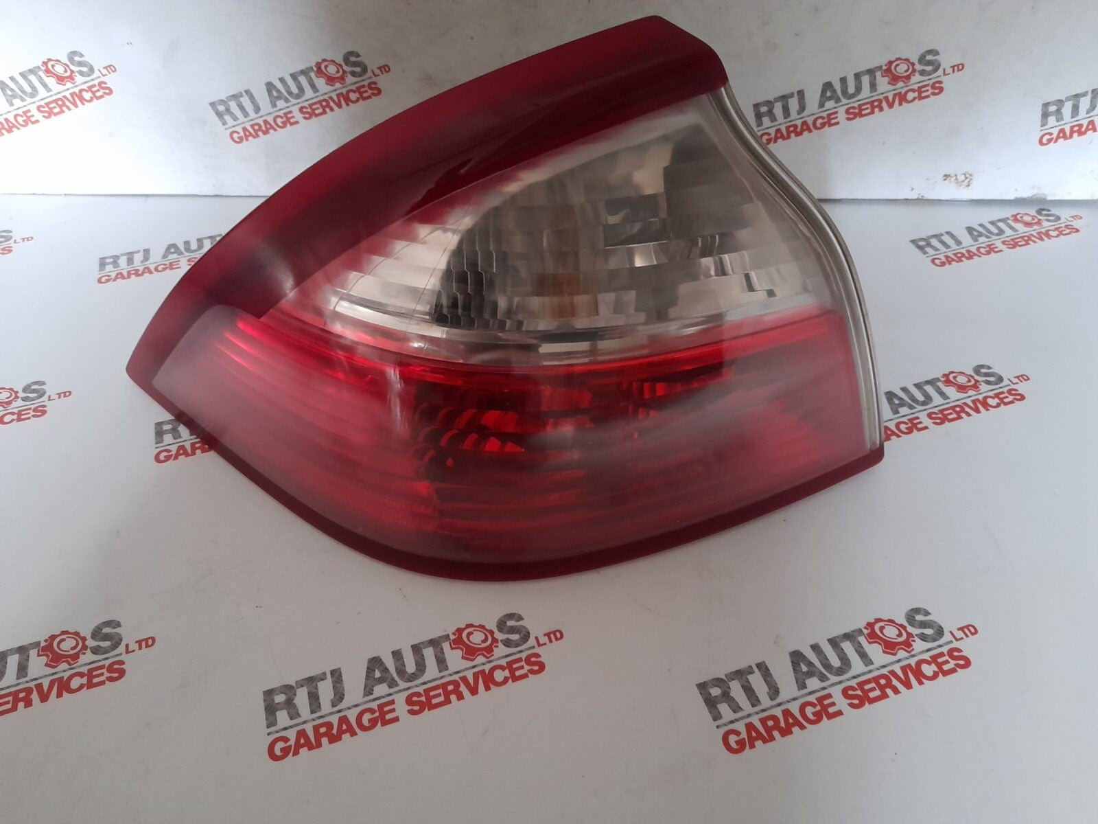 SAAB 9-3 2003-2007 Convertible Rear N/S Left Passenger Side Light Unit 12830373