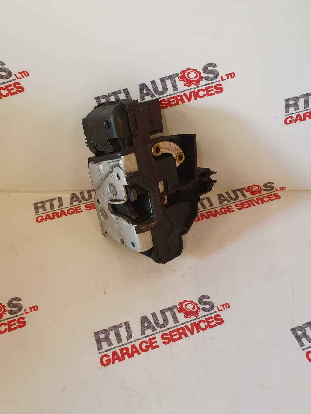 Saab 9-3 Door Lock 7 Pin Left Hand N/S Front 12803474