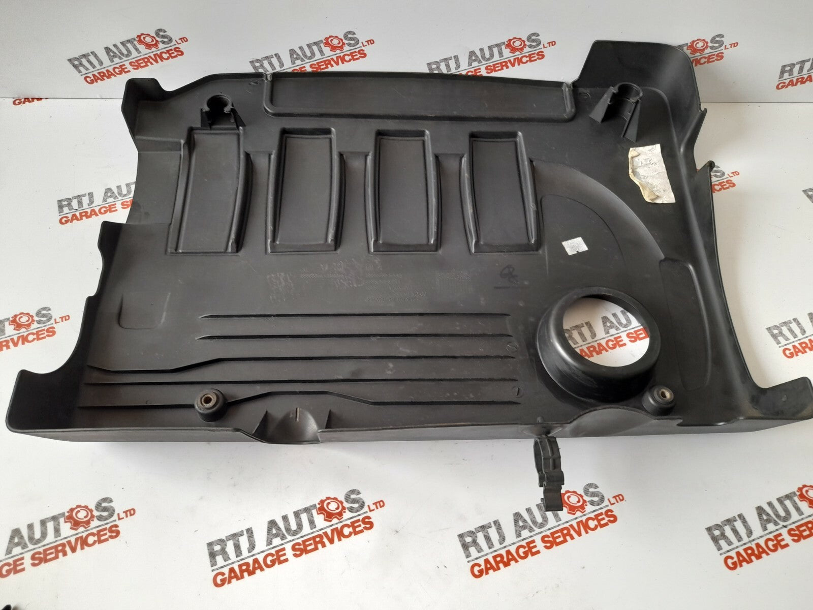 SAAB 9-3 93 2005 - 2010 1.9DT Z19DT 120BHP 8V Engine Cover 55555630 55560232